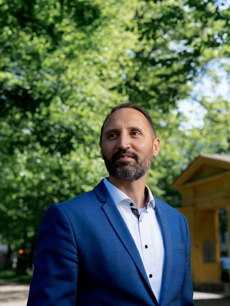 Stefan Sburatura, Voima Gold